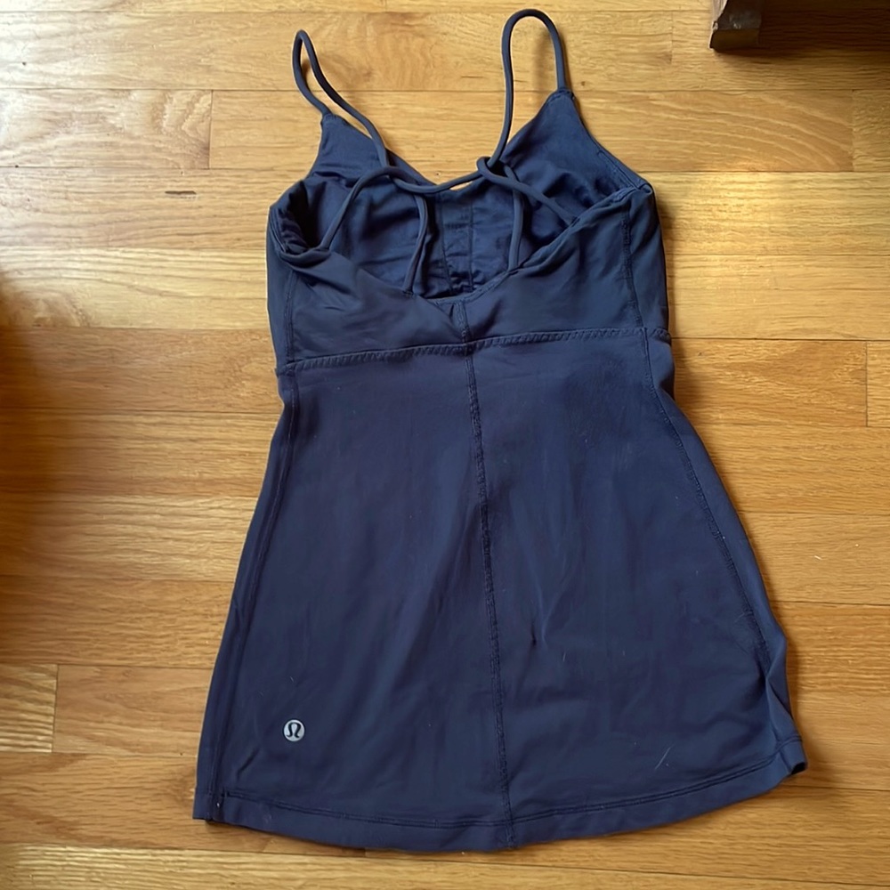 Lululemon tank 2